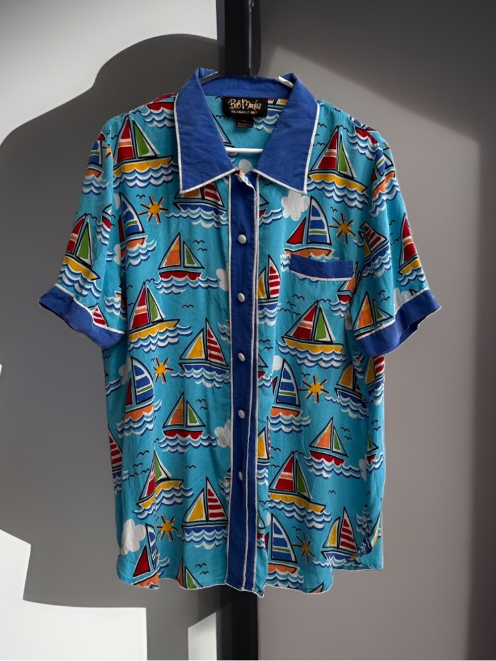 ⛵ Bob Mackie Wearable Art sailboat shirt — XL (fits men’s L/XL)